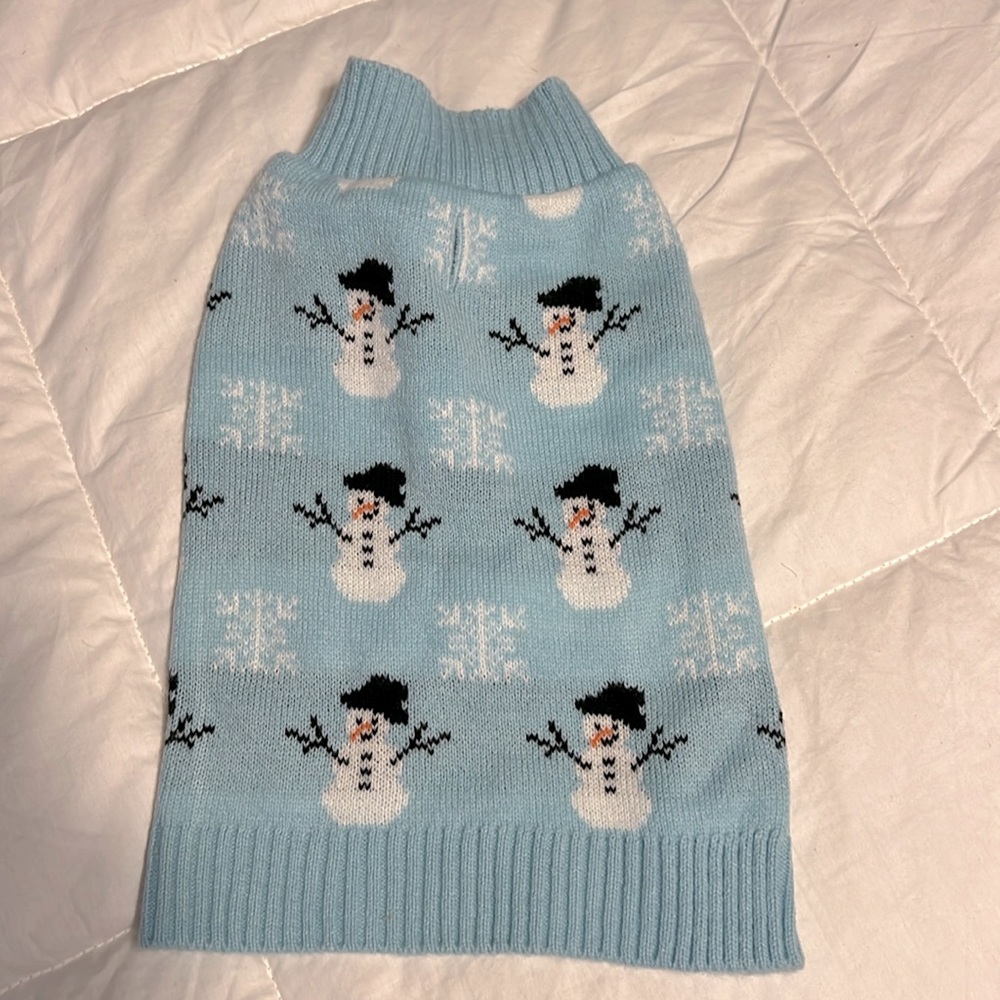 5/$15 - Snowman Doggie Sweater Size S